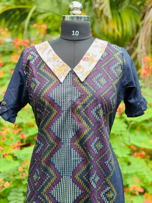 Peterpan collar feedinggown