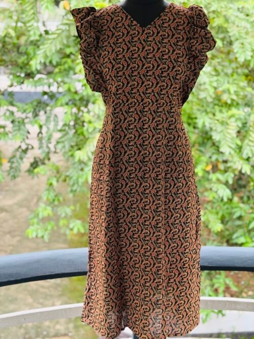 Non feeding rufflesleeve frock