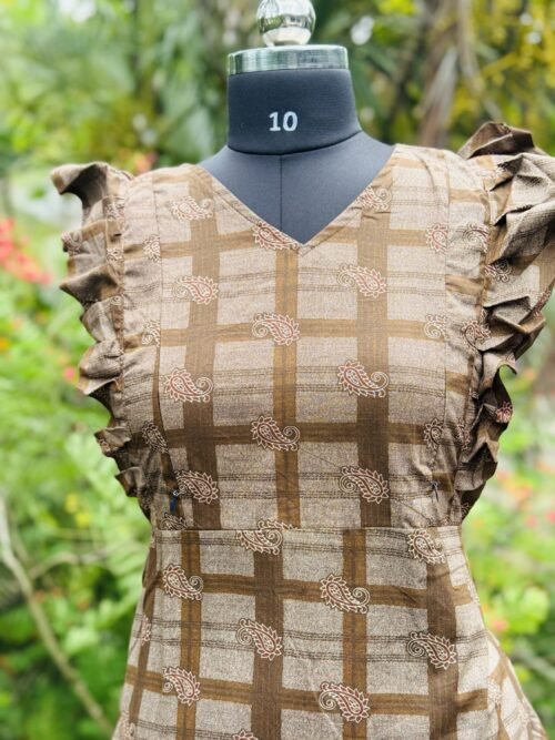 Rufflesleeve feedingfrock
