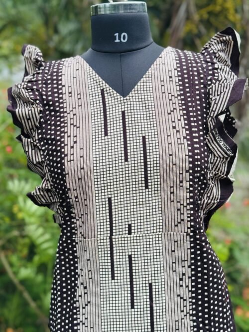 Rufflesleeve feedingfrock