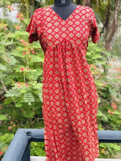 Aliacutfeeding frock