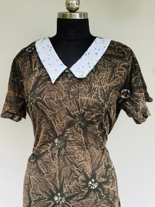 Peterpan collar feedingfrock