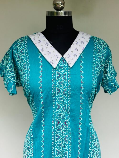 Peterpan collar feedingfrock