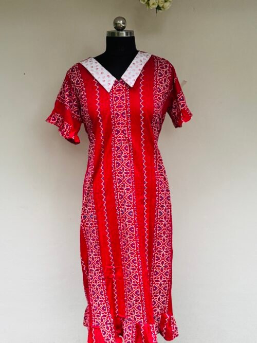 Peterpan collar feedingfrock