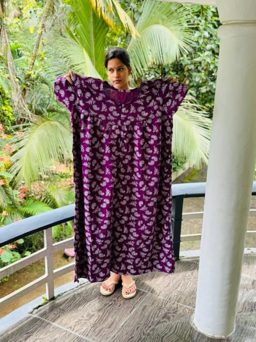 Nightfrock with sleeves