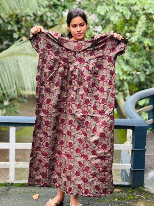 Night frock withsleeves