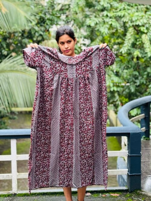 Nightfrock with sleeves
