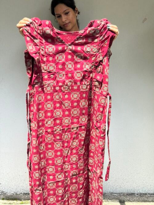 Ruffle sleeve feedingfrock