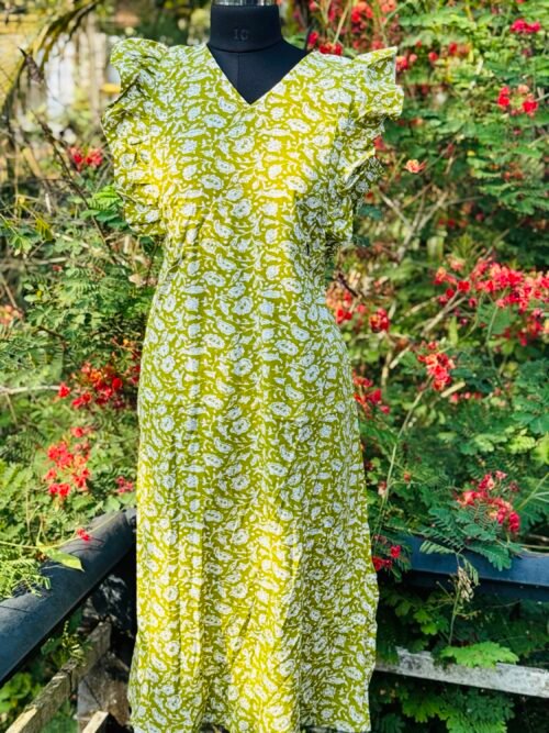 Rufflesleeve feedingfrock