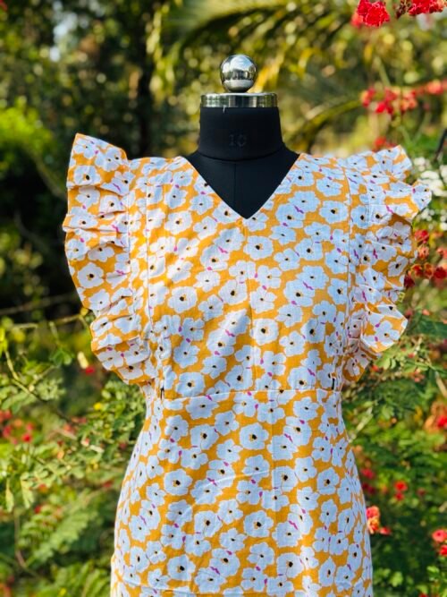 Rufflesleeve feedingfrock