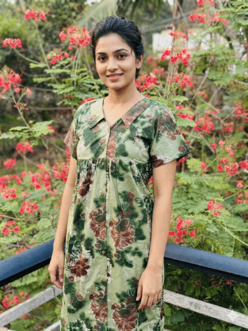 Fullbutton frock