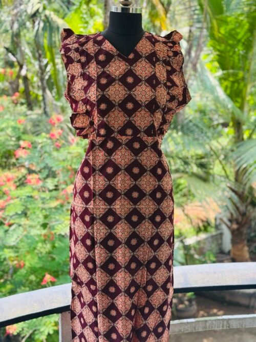 Rufflesleeve feedingfrock