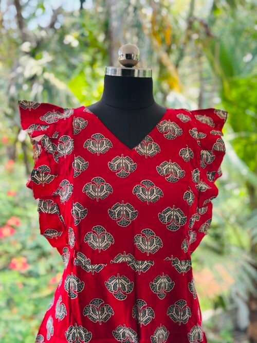 Rufflesleeve feedingfrock