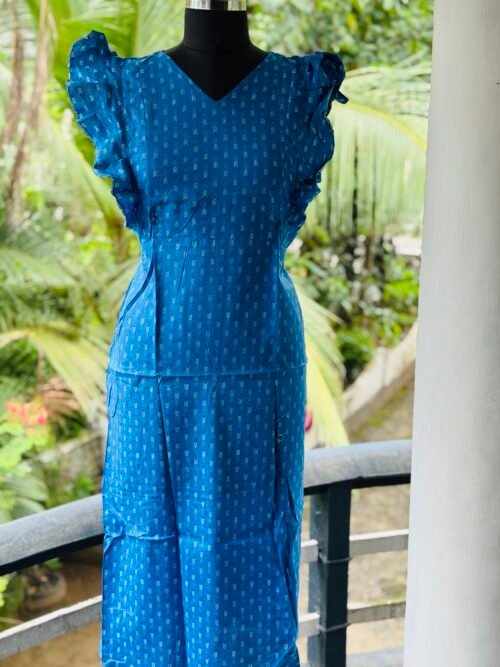 Rufflesleevefeefingfrock
