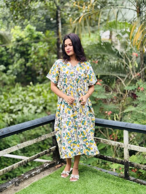 Collarneck short kafthan